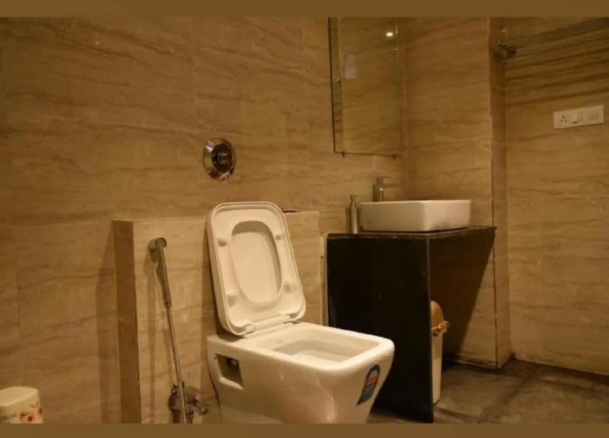 ***  Ash Luxury Hotel With View Of Taj Mahal Agra  India